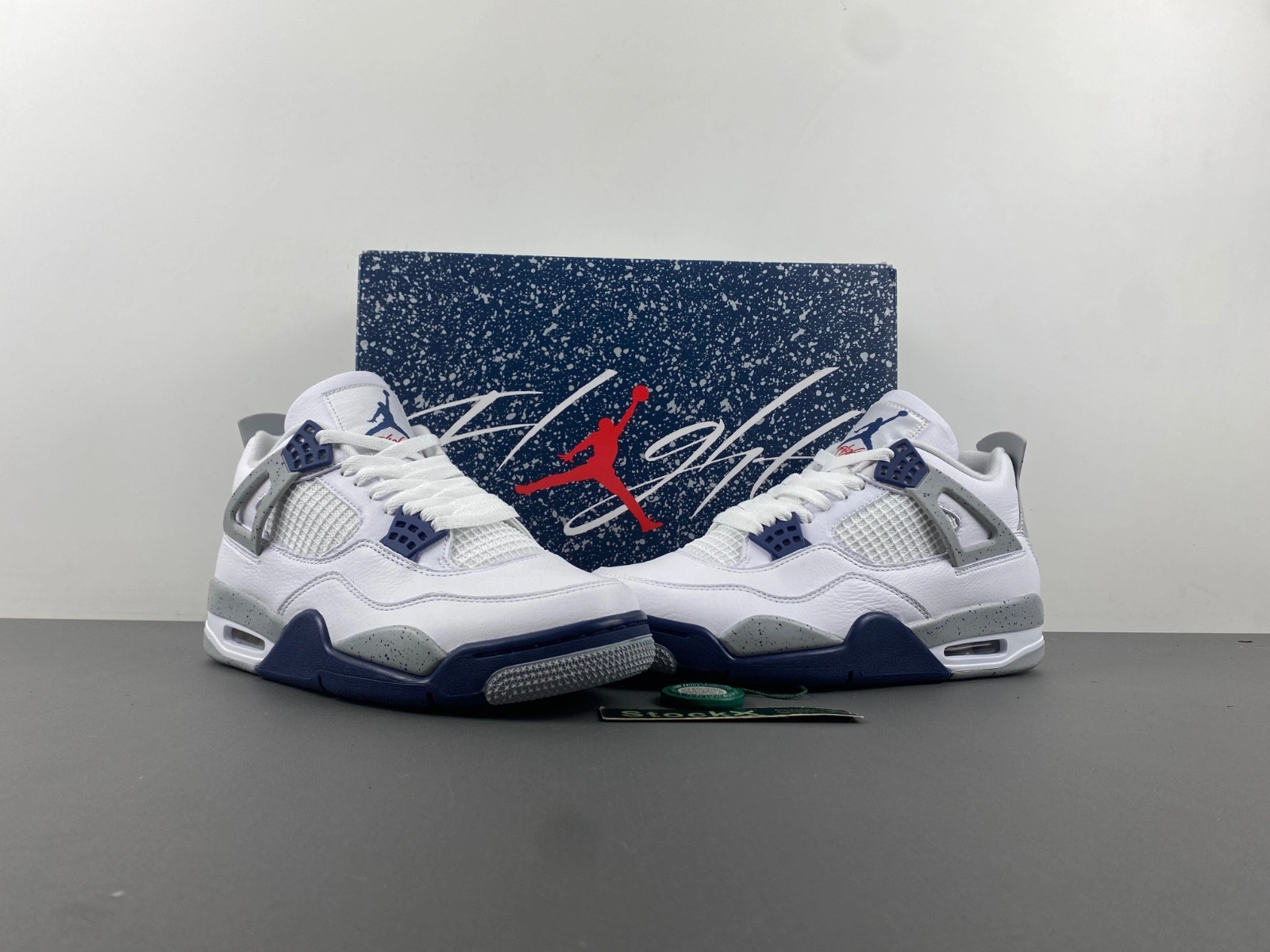 Air Jordan 4 Midnight Navy DH6927-140
