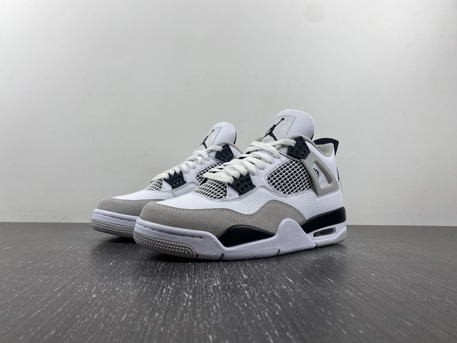 Air Jordan 4 "Military Black" DH6927-111