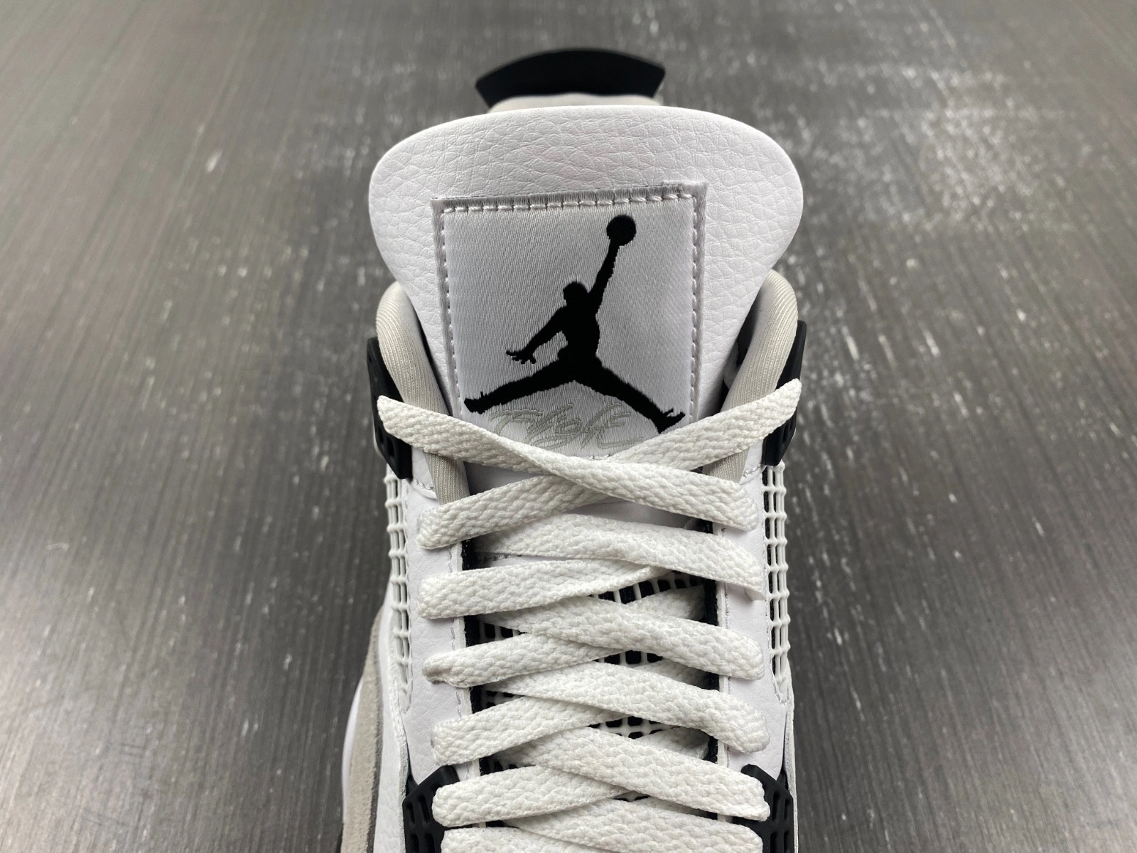 Air Jordan 4 