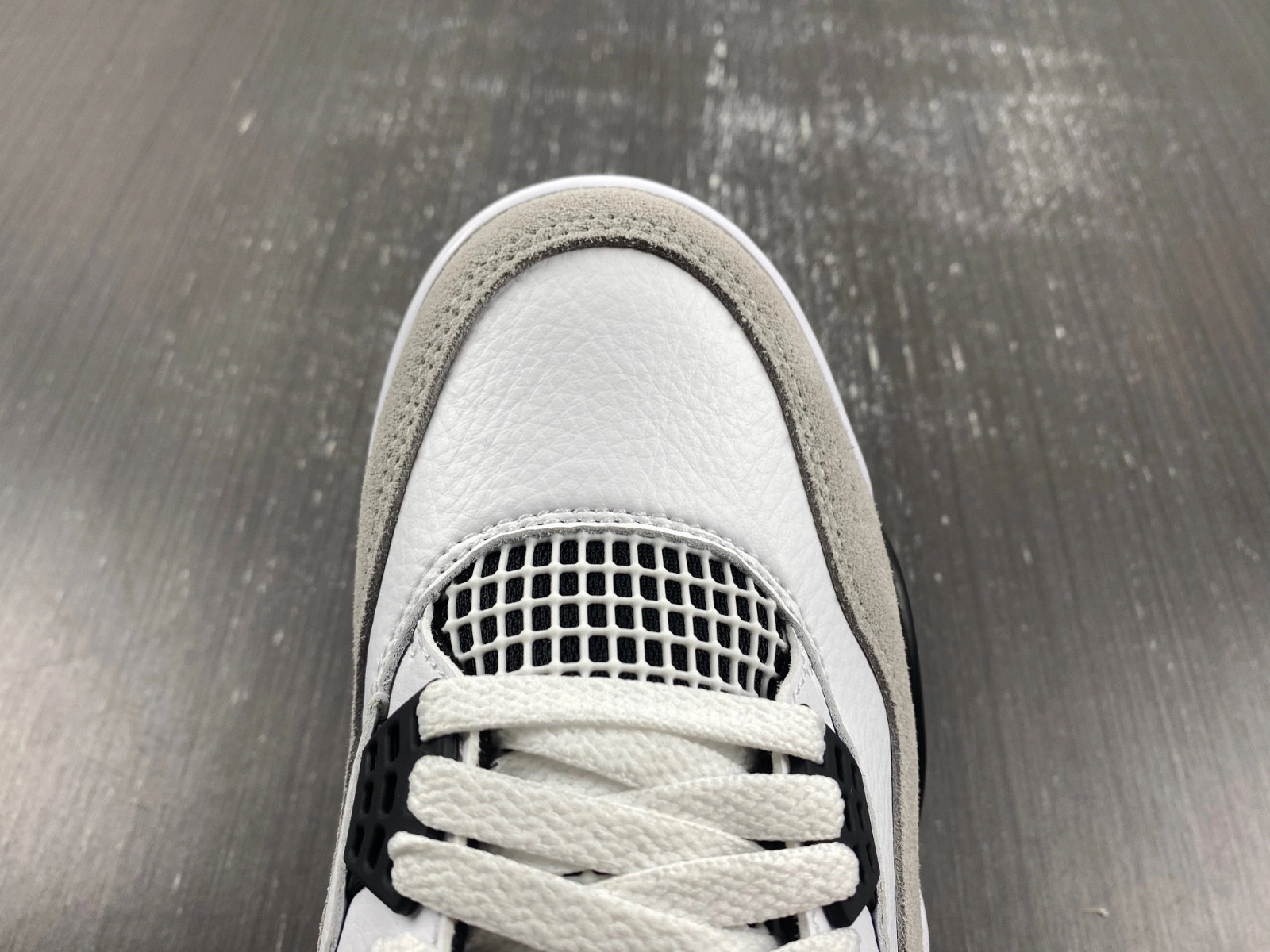 Air Jordan 4 