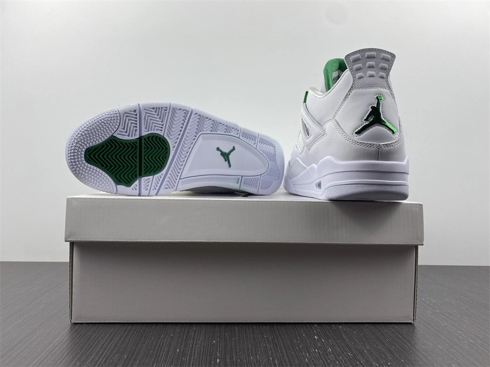 Air Jordan 4 
