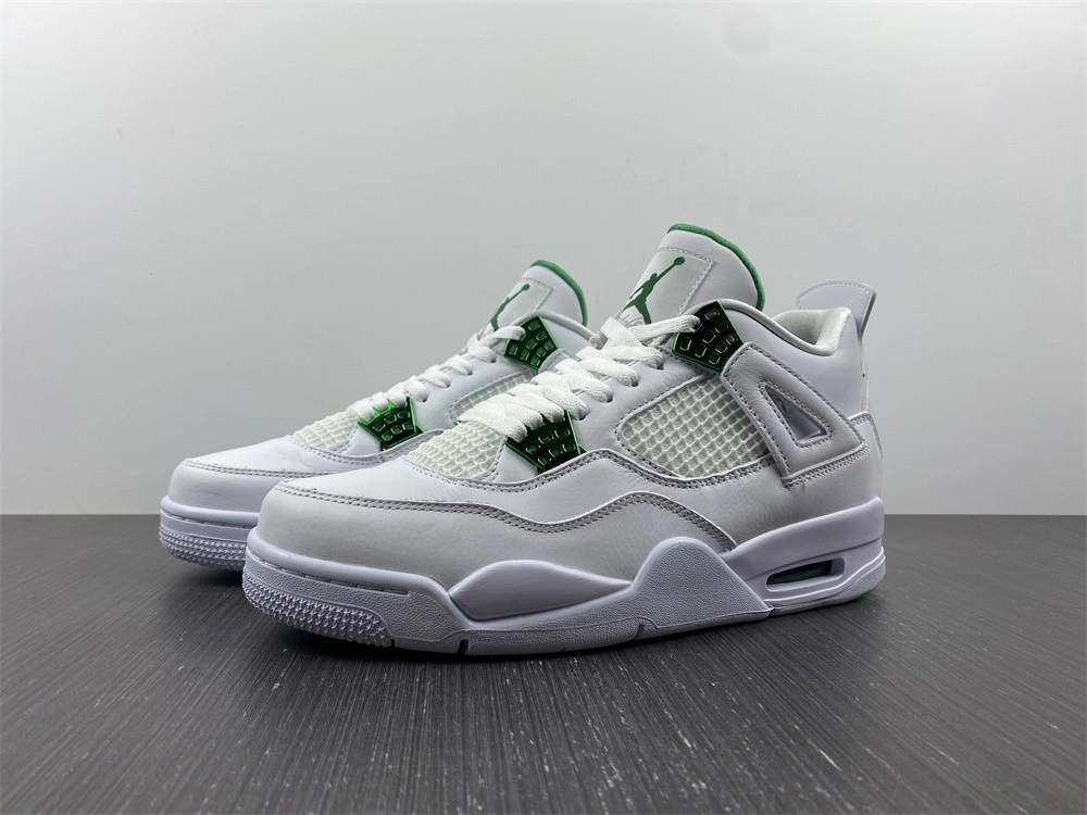 Air Jordan 4 "Pine Green"  CT8527-113