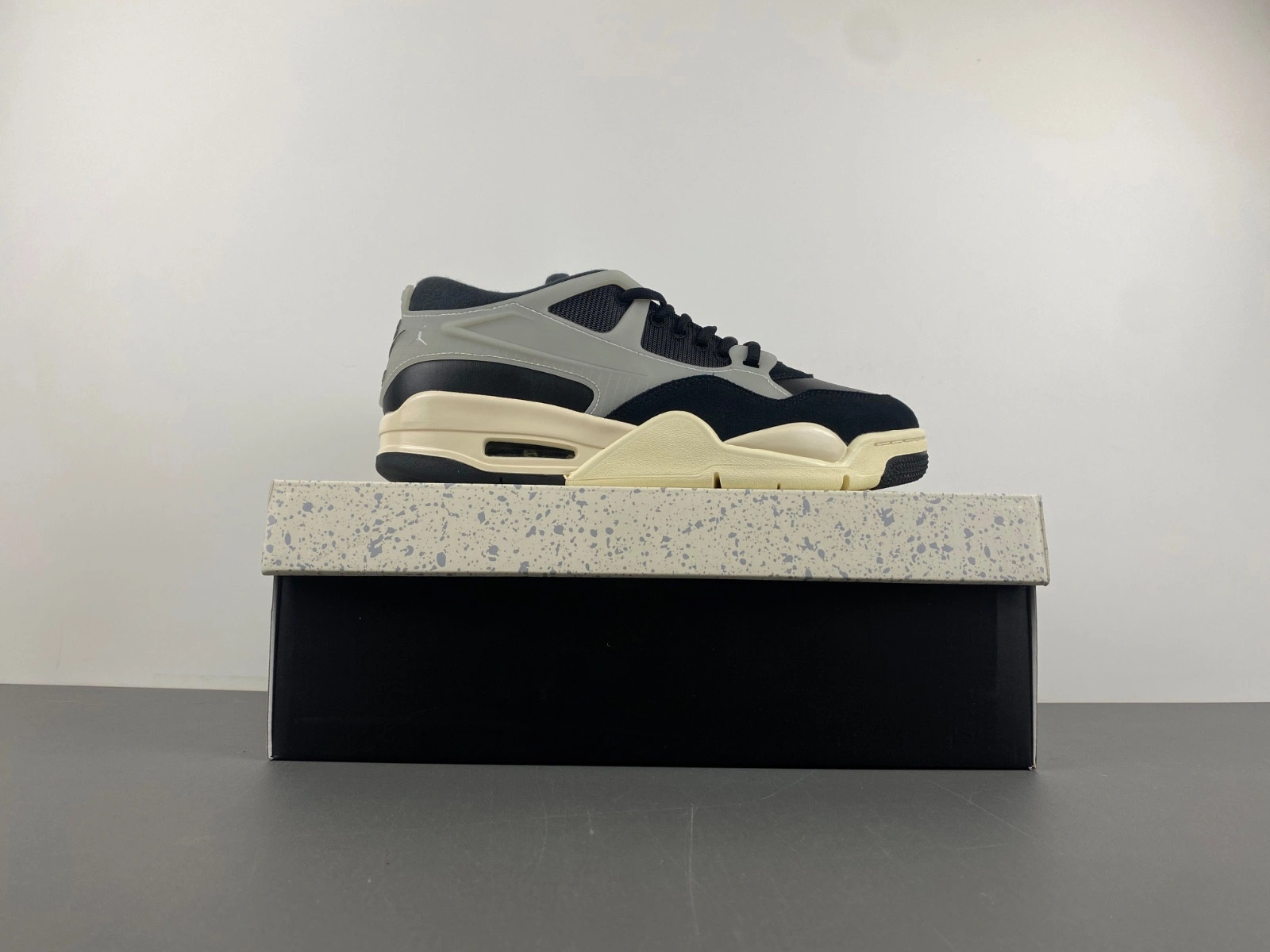 Air Jordan 4 RM 'Black Sail' - FQ7939 006