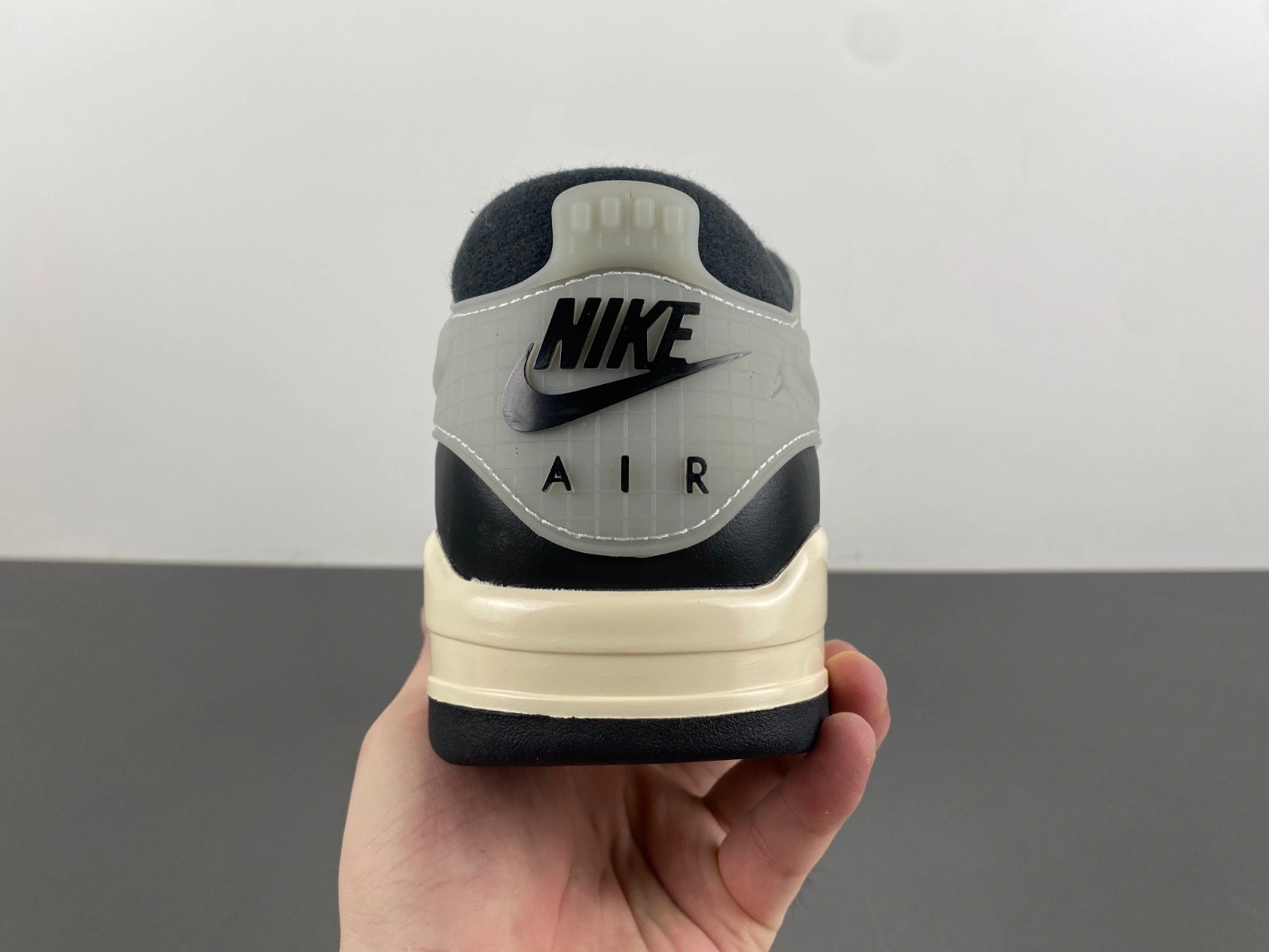 Air Jordan 4 RM 'Black Sail' - FQ7939 006