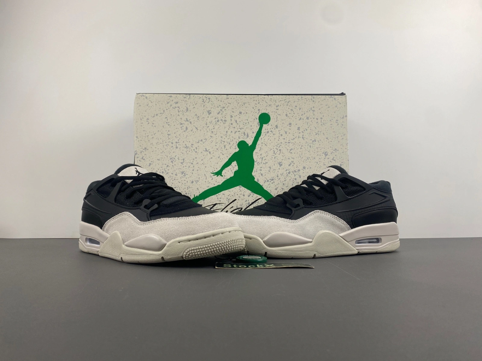 Air Jordan 4 RM 