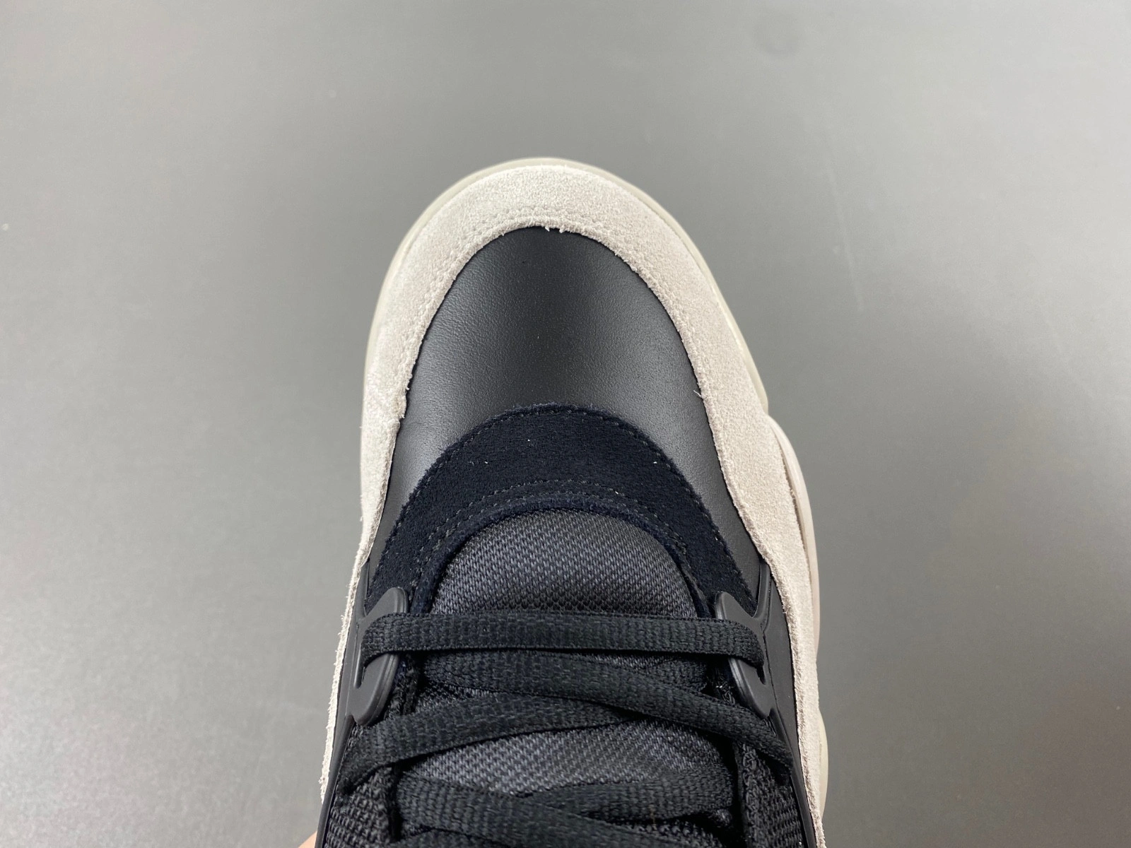 Air Jordan 4 RM 