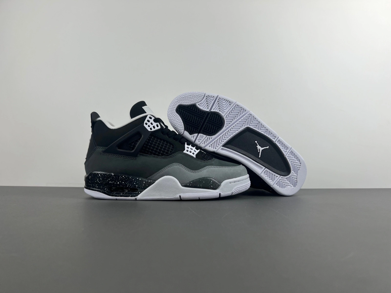 Air Jordan 4 Retro 'Fear' 2024 - FQ8138 002