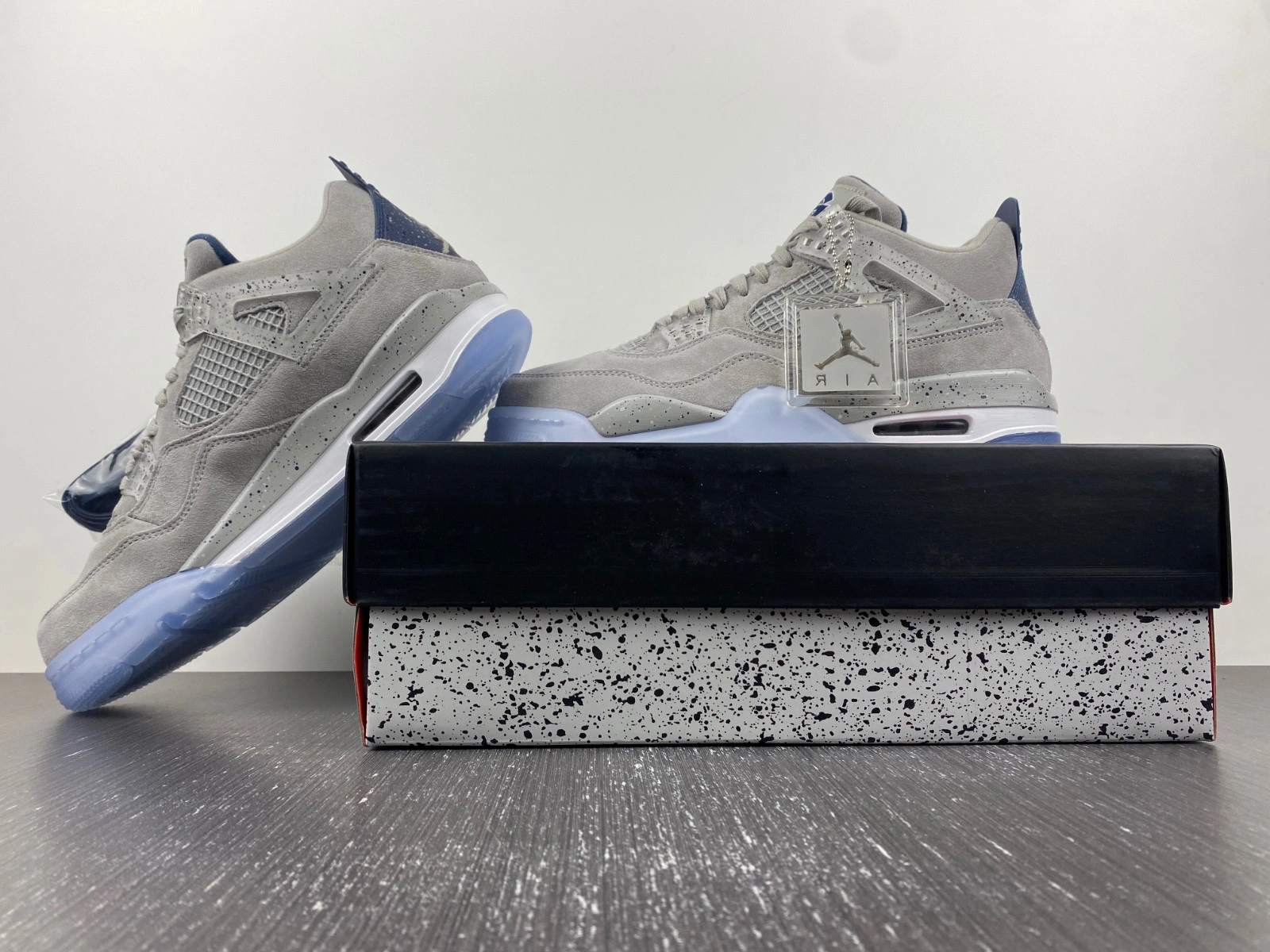 Air Jordan 4 Retro 'Georgetown' PE  AJ4-1043505