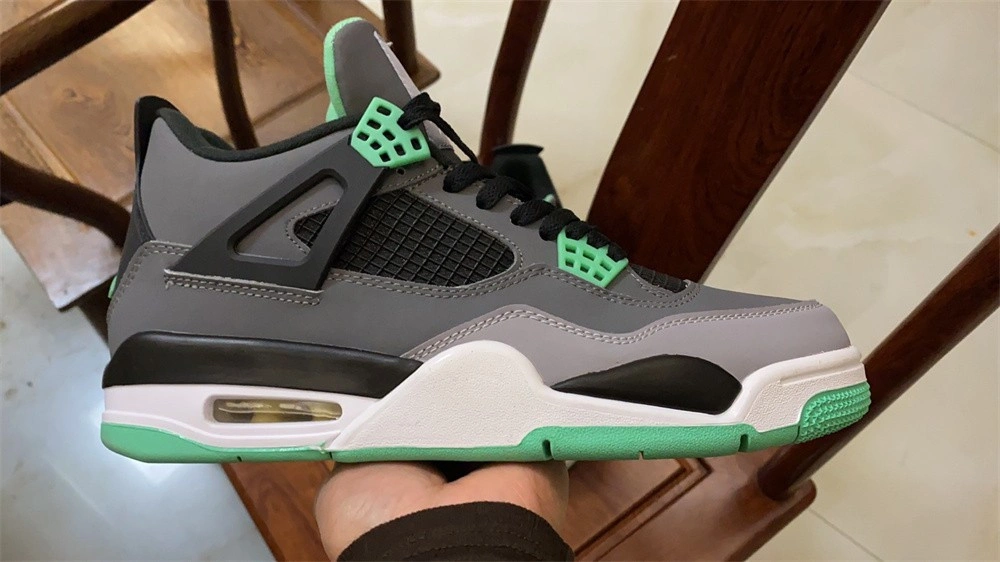 Air Jordan 4 Retro 'Green Glow' - 308497 033