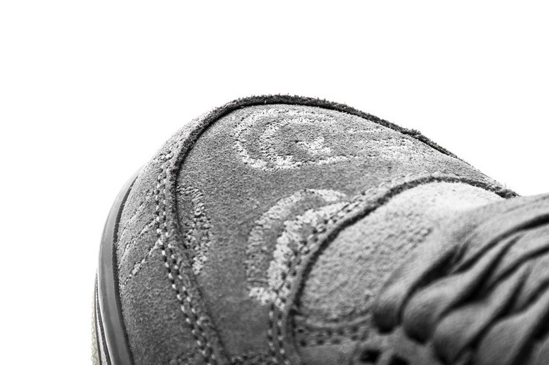 Air Jordan 4 Retro Kaws  930155-003