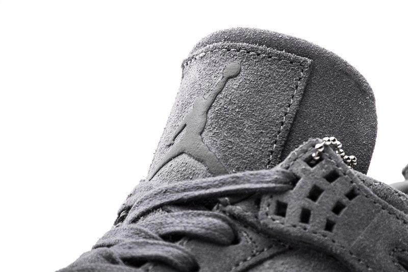 Air Jordan 4 Retro Kaws  930155-003
