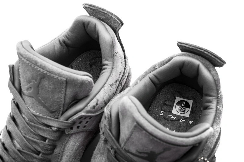 Air Jordan 4 Retro Kaws  930155-003