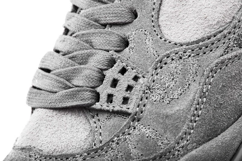 Air Jordan 4 Retro Kaws  930155-003