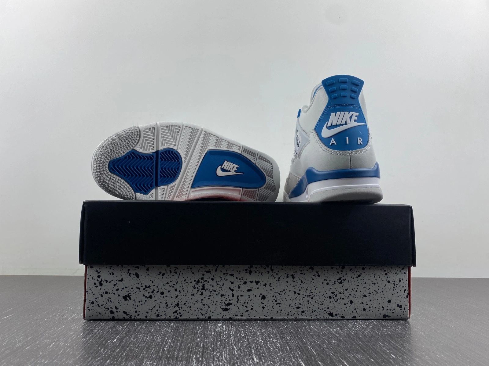 Air Jordan 4 Retro 'Military Blue' 2024 FV5029-141