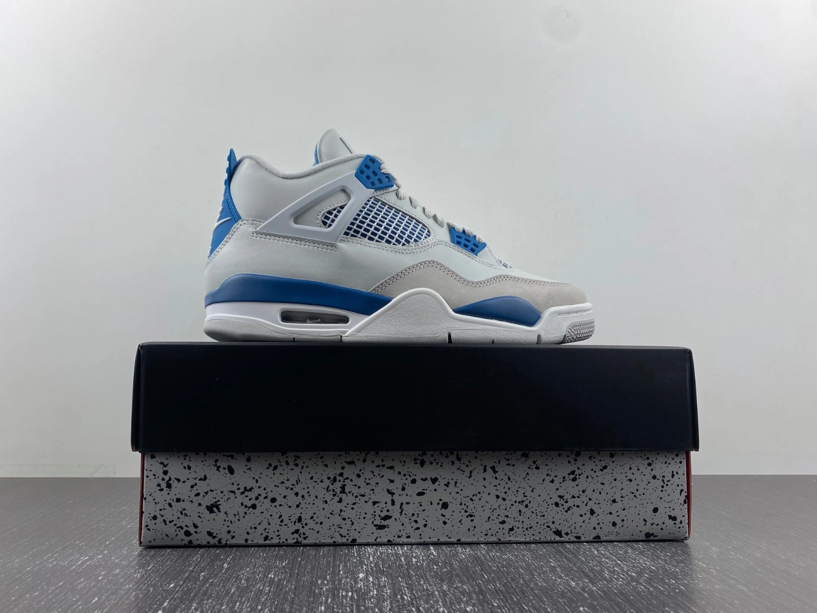 Air Jordan 4 Retro 'Military Blue' 2024 FV5029-141