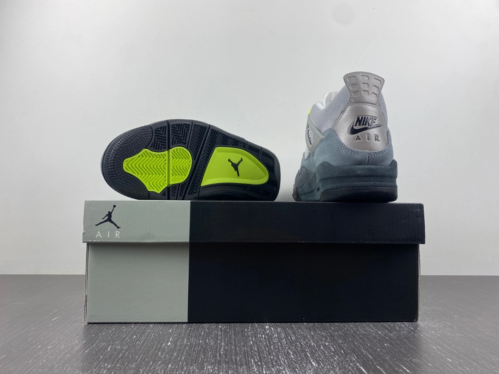 Air Jordan 4 SE “Neon” CT5342-007
