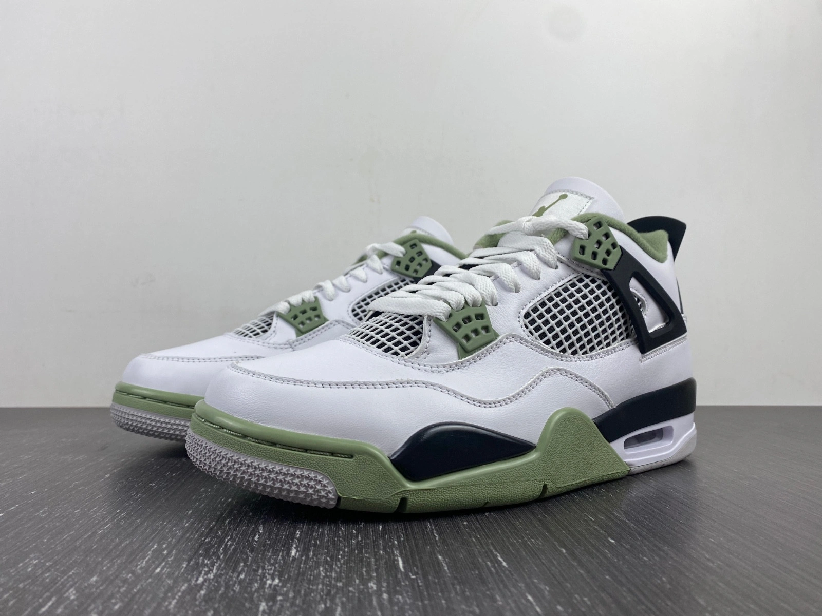 Air Jordan 4 Seafoam Oil Green WMNS AQ9129-103