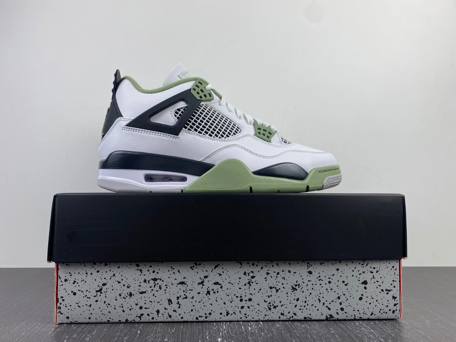 Air Jordan 4 Seafoam Oil Green WMNS AQ9129-103