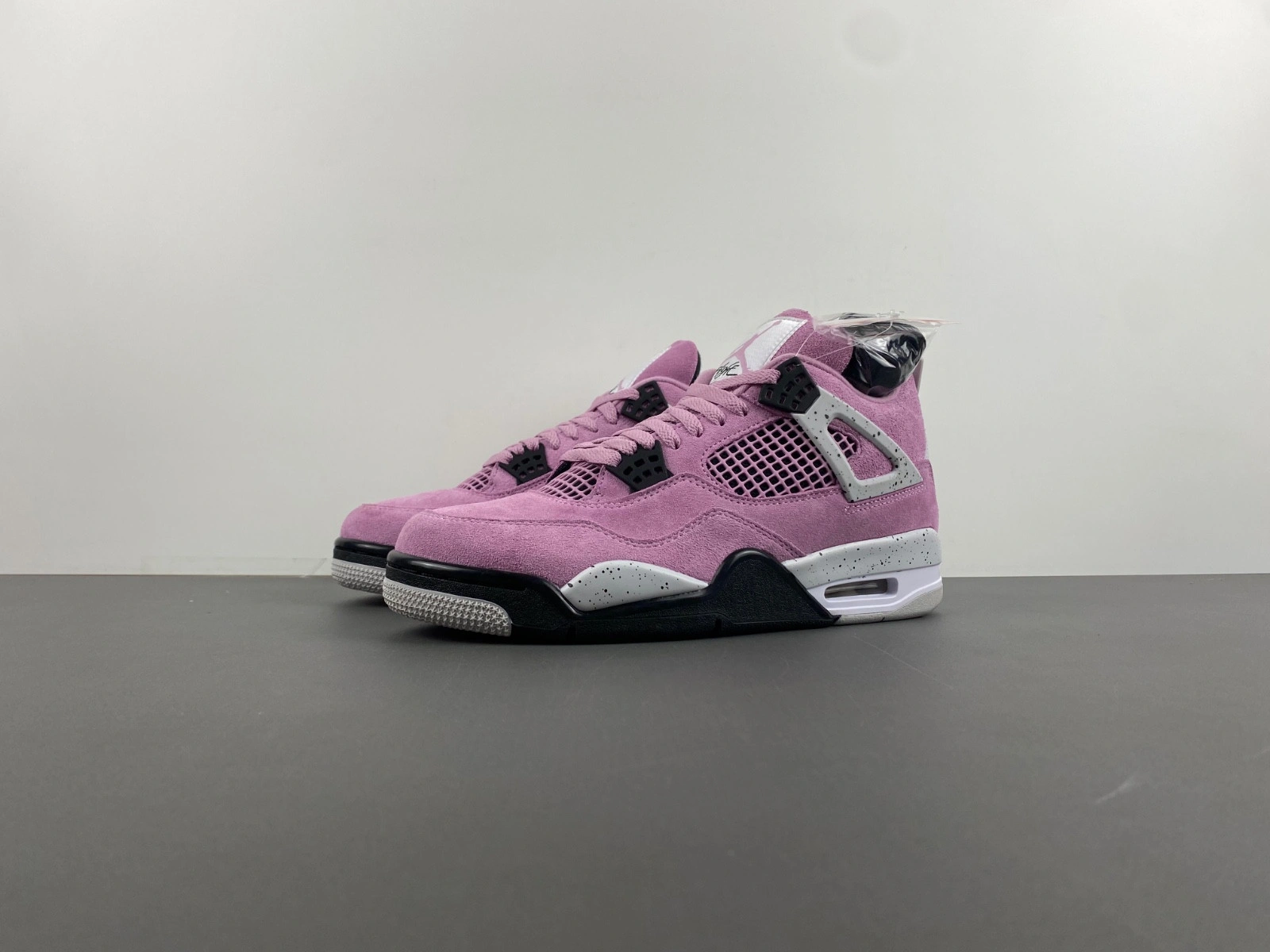 Air Jordan 4 WMNS Orchid  AQ9129-501