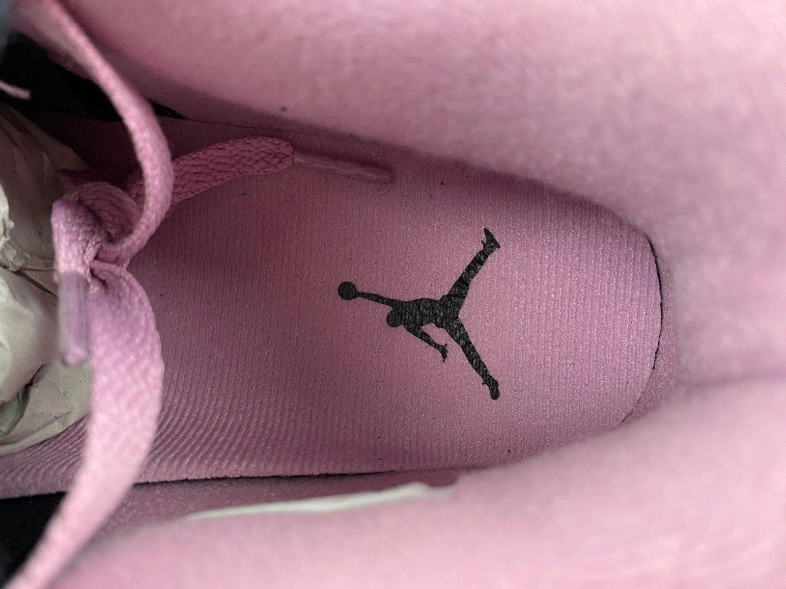 Air Jordan 4 WMNS Orchid  AQ9129-501