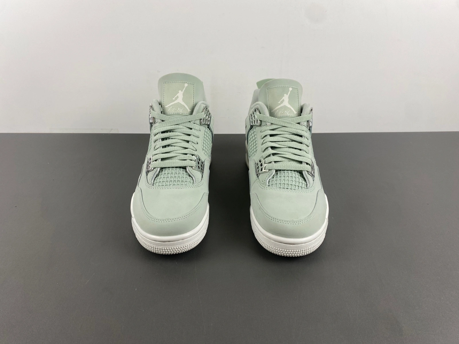 Air Jordan 4 WMNS 