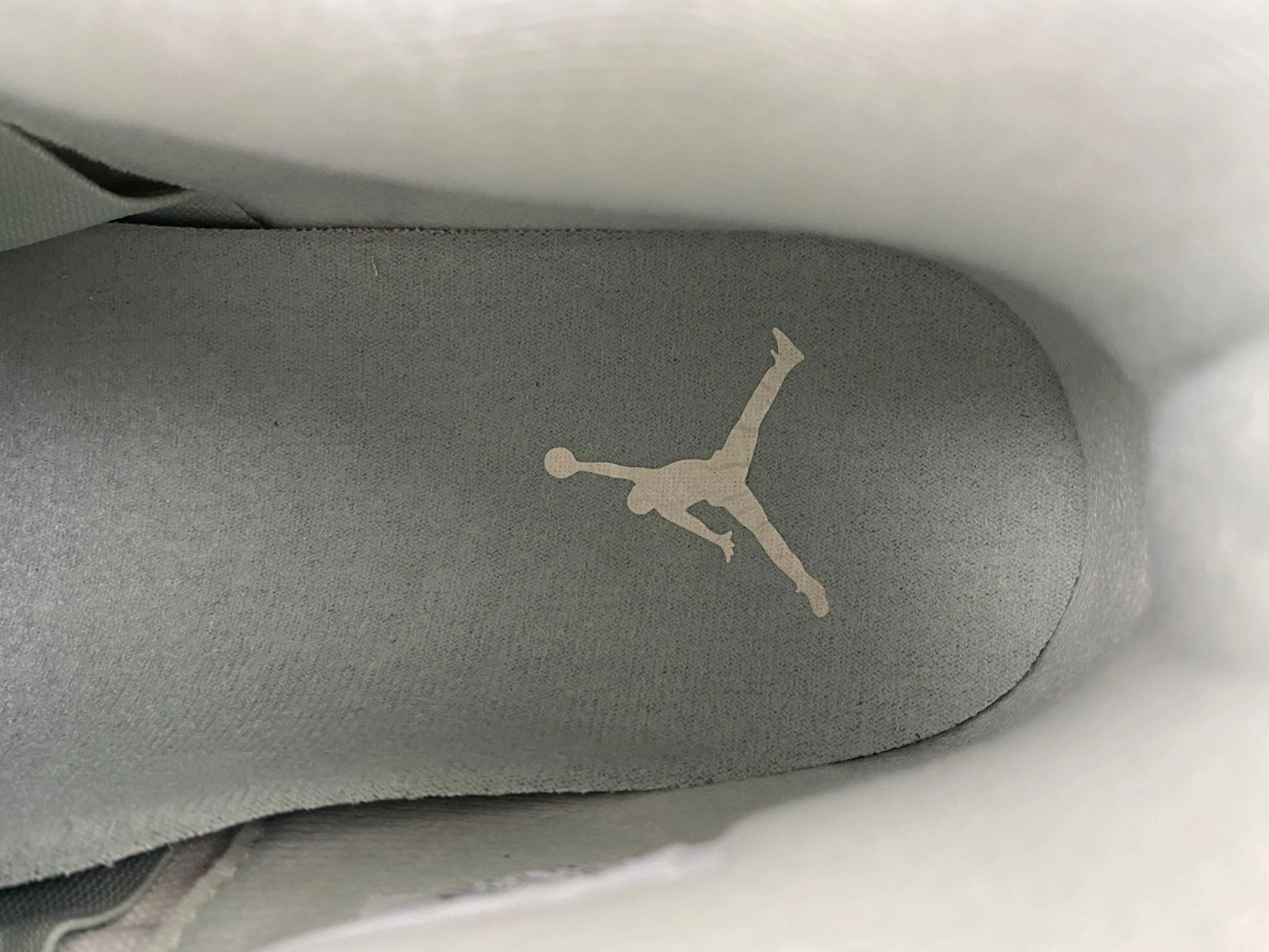 Air Jordan 4 WMNS 