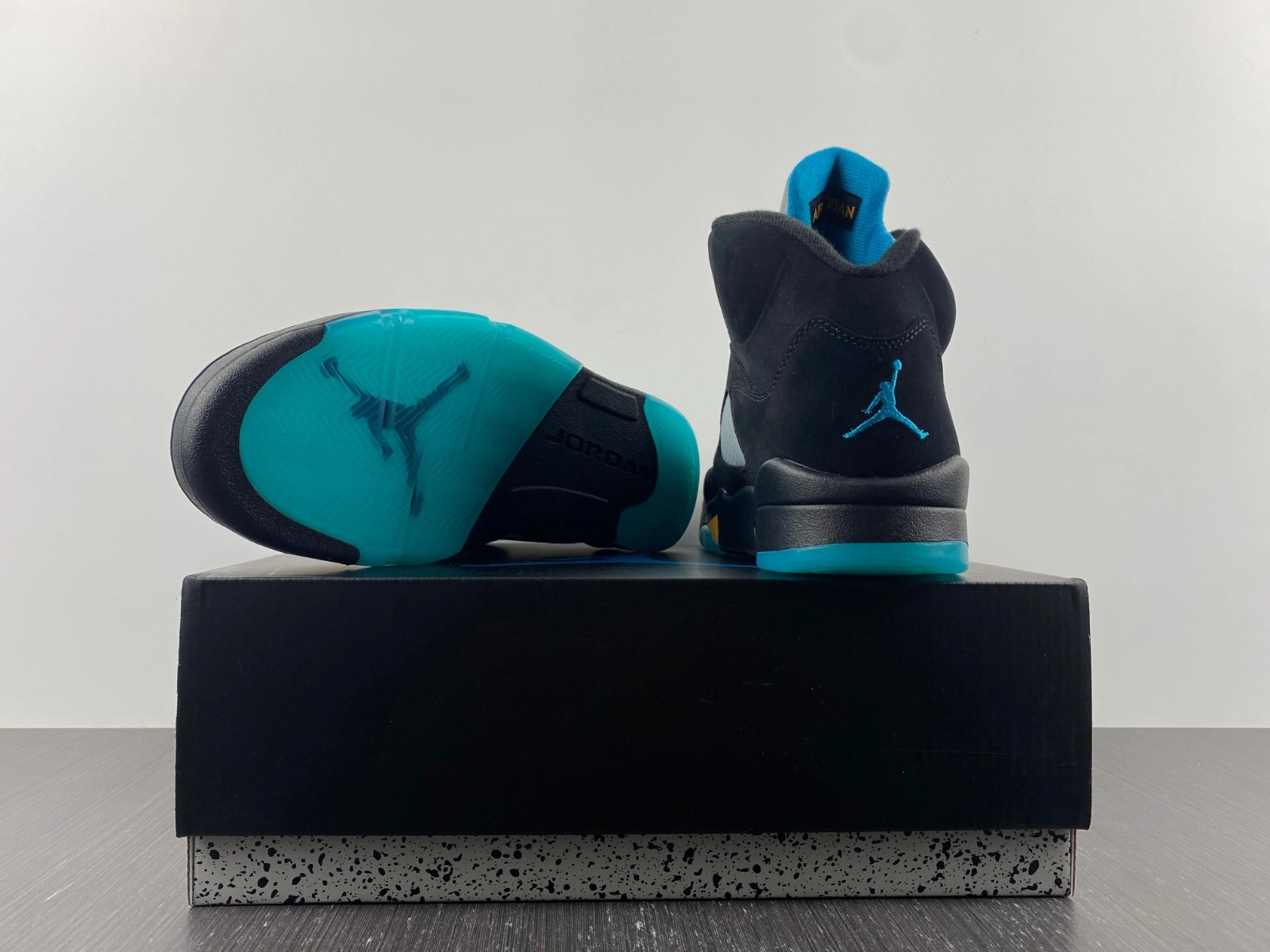 Air Jordan 5 