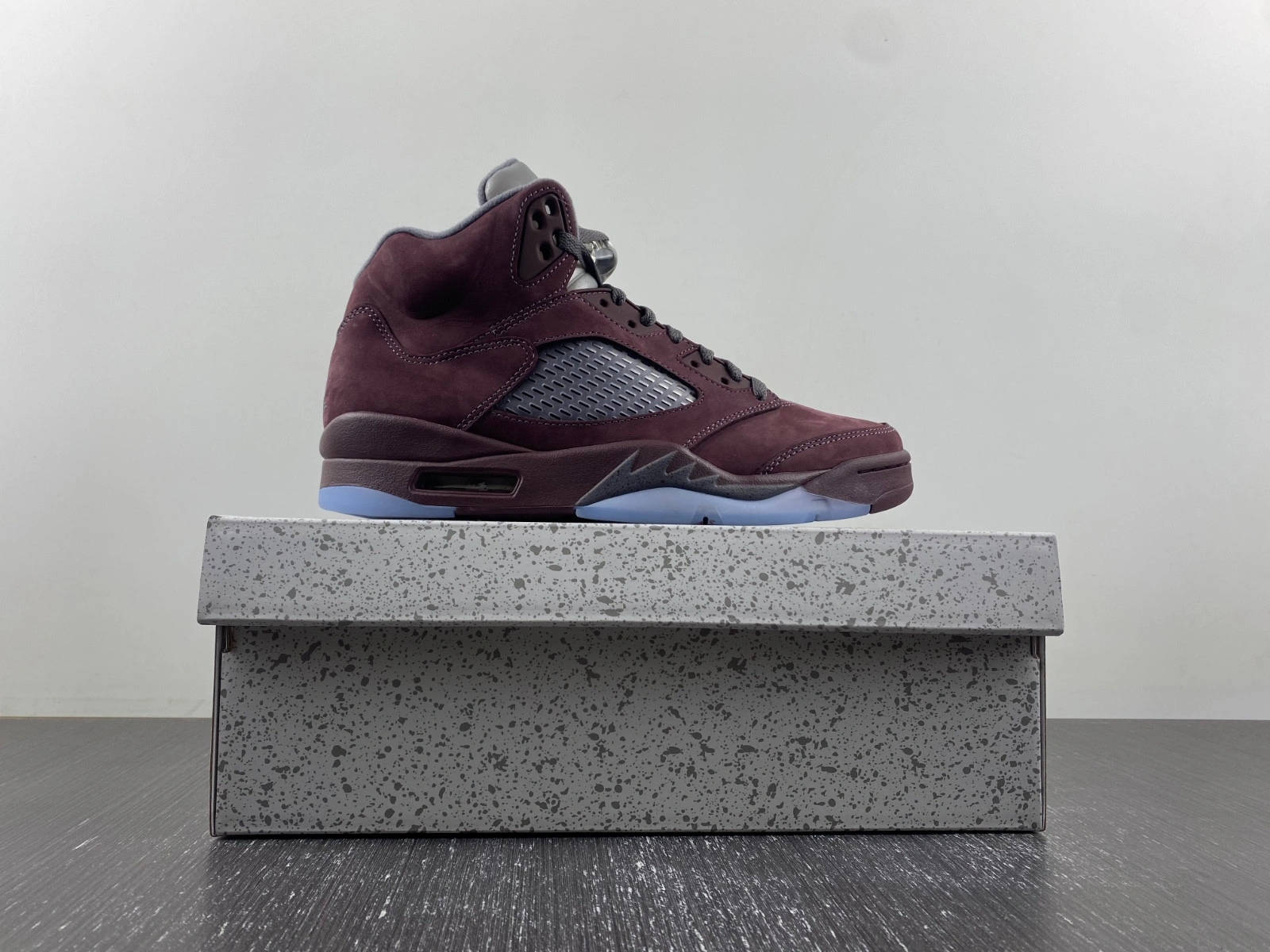 Air Jordan 5 Burgundy 2023 DZ4131-600