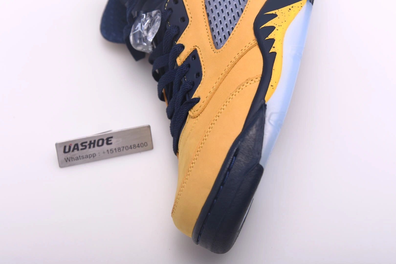 Air Jordan 5 Retro Michigan (2019)  CQ9541-704
