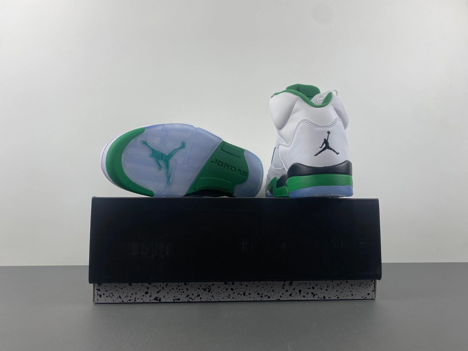 Air Jordan 5 WMNS 