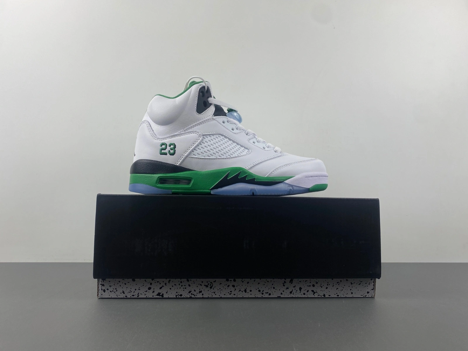 Air Jordan 5 WMNS 