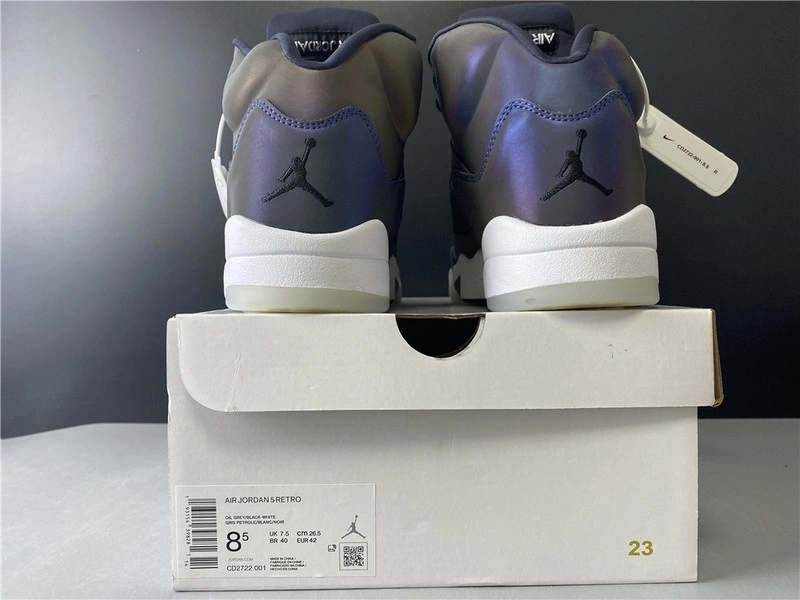 Air Jordan 5 WMNS “Oil Grey”  CD2722-001
