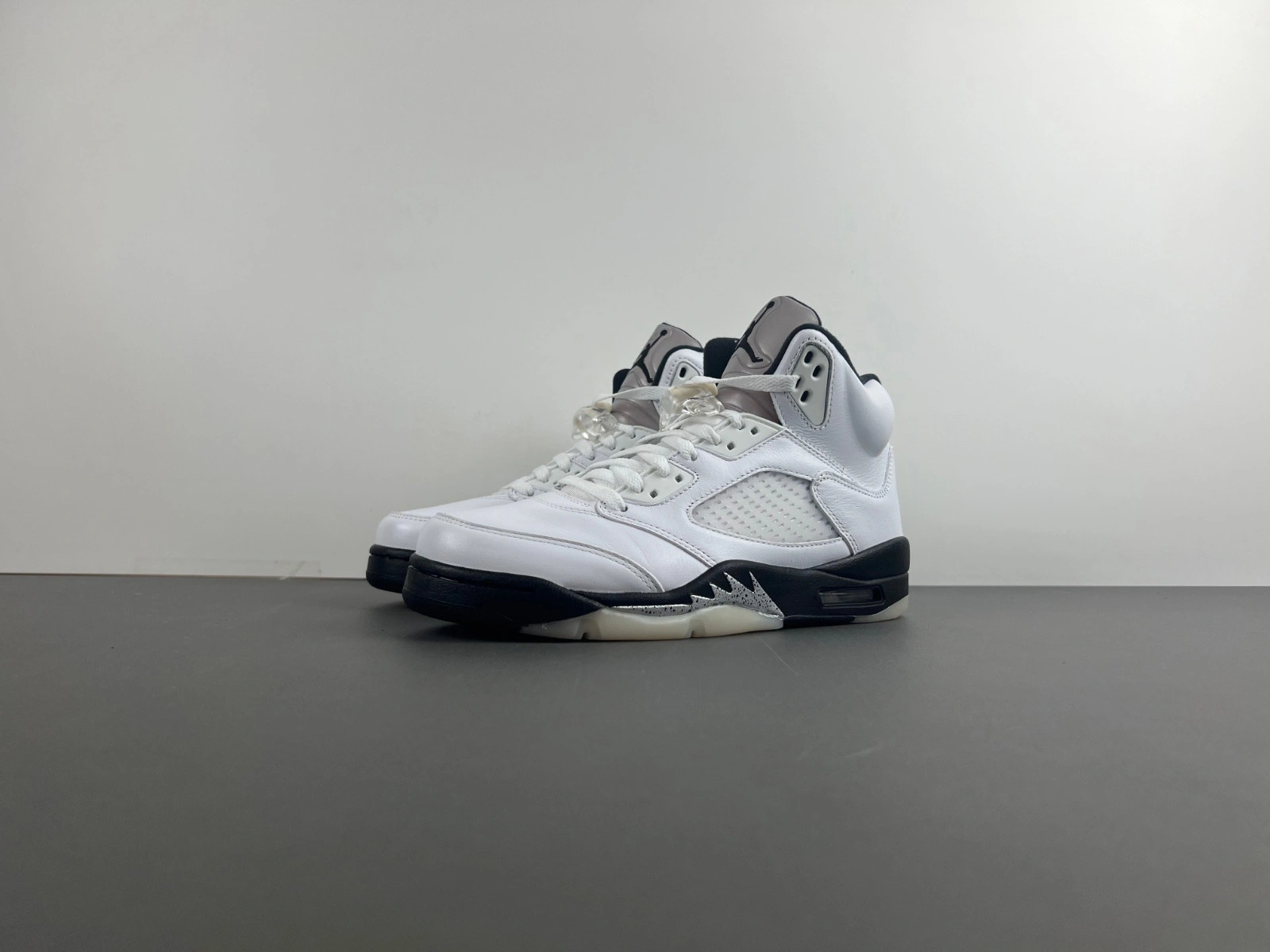 Air Jordan 5 White Black DD0587-110