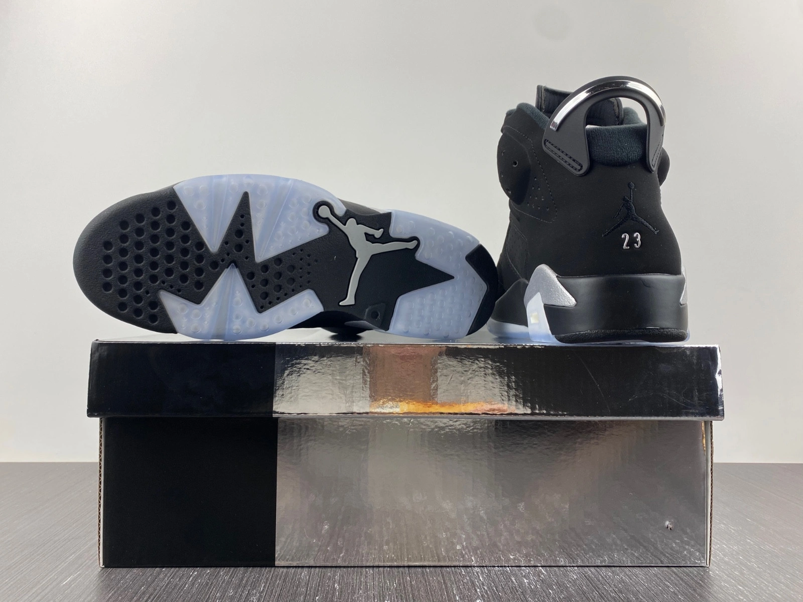 Air Jordan 6 Metallic Silver Chrome DX2836-001
