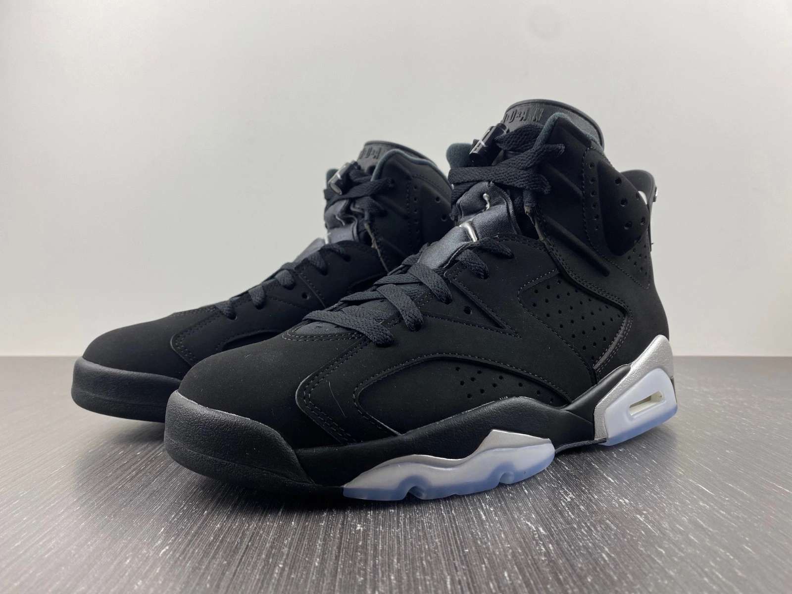 Air Jordan 6 Metallic Silver Chrome DX2836-001