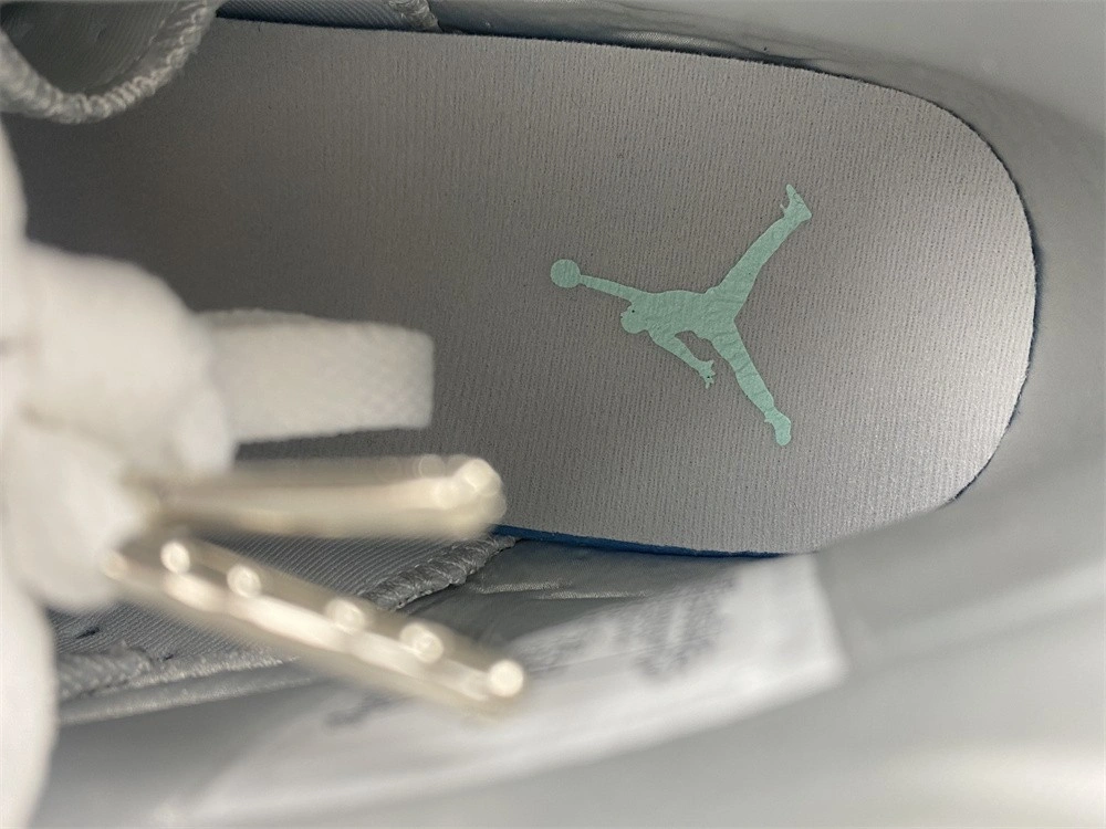 Air Jordan 6 Mint Foam WMNS DQ4914-103