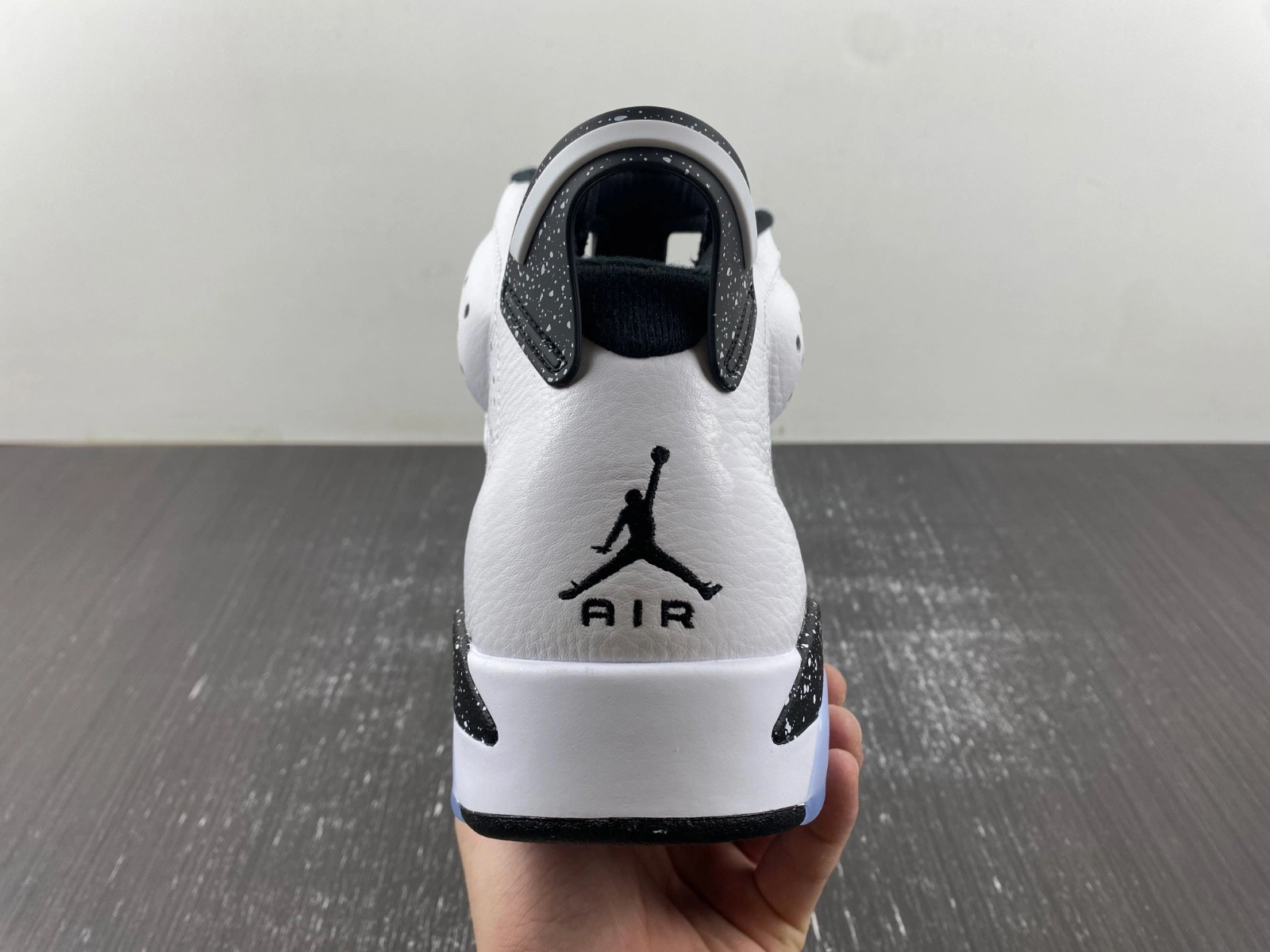 Air Jordan 6 