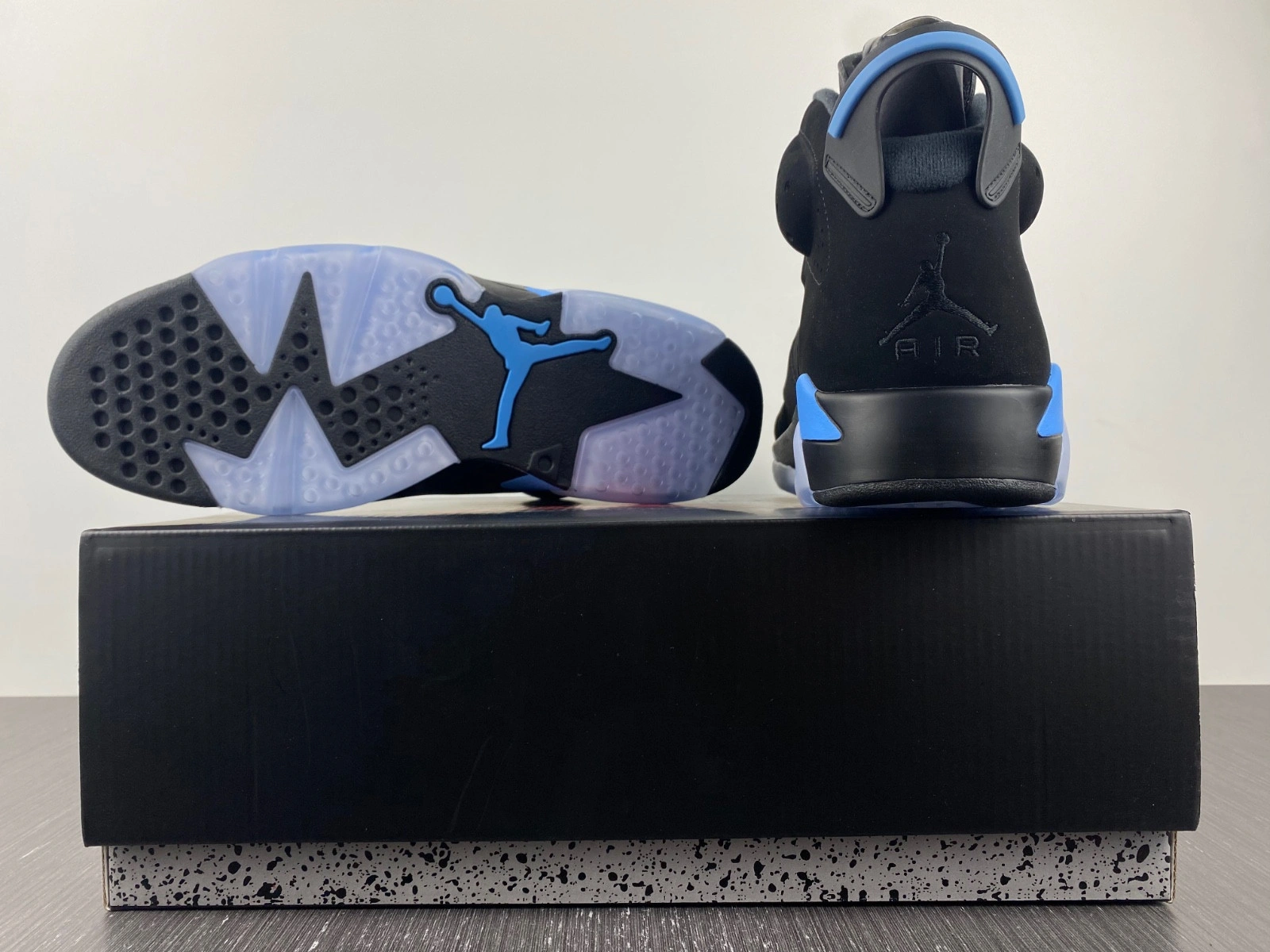 Air Jordan 6 “University Blue”  384664-006