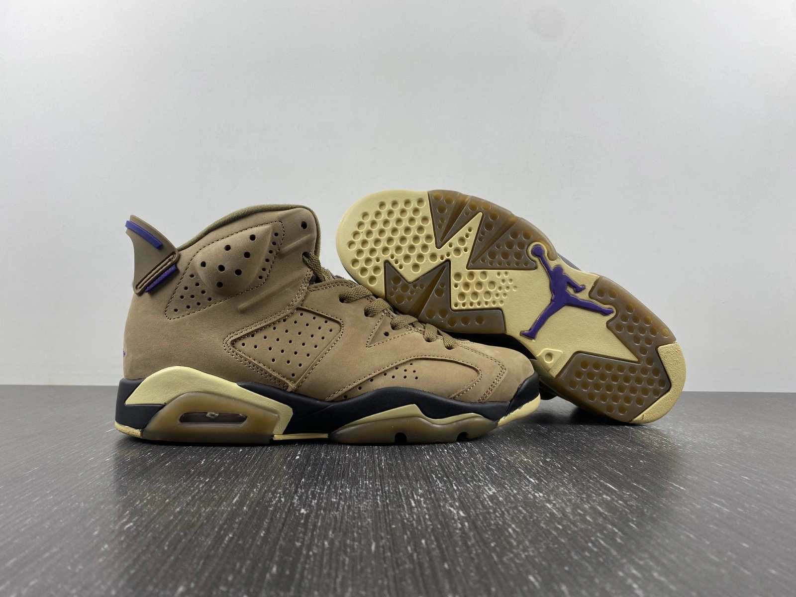 Air Jordan 6 WMNS Gore-Tex 