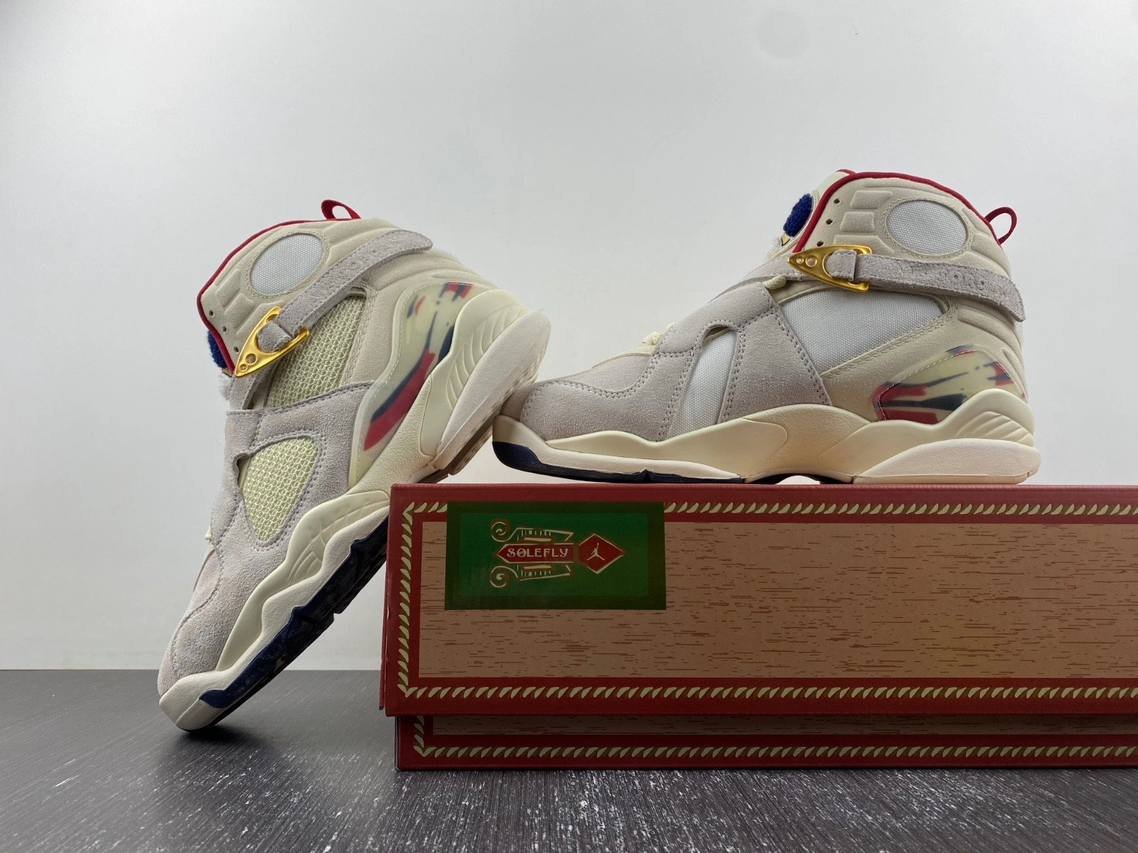Air Jordan 8 Retro x SoleFly 'Diamond Turf' FJ2850-107