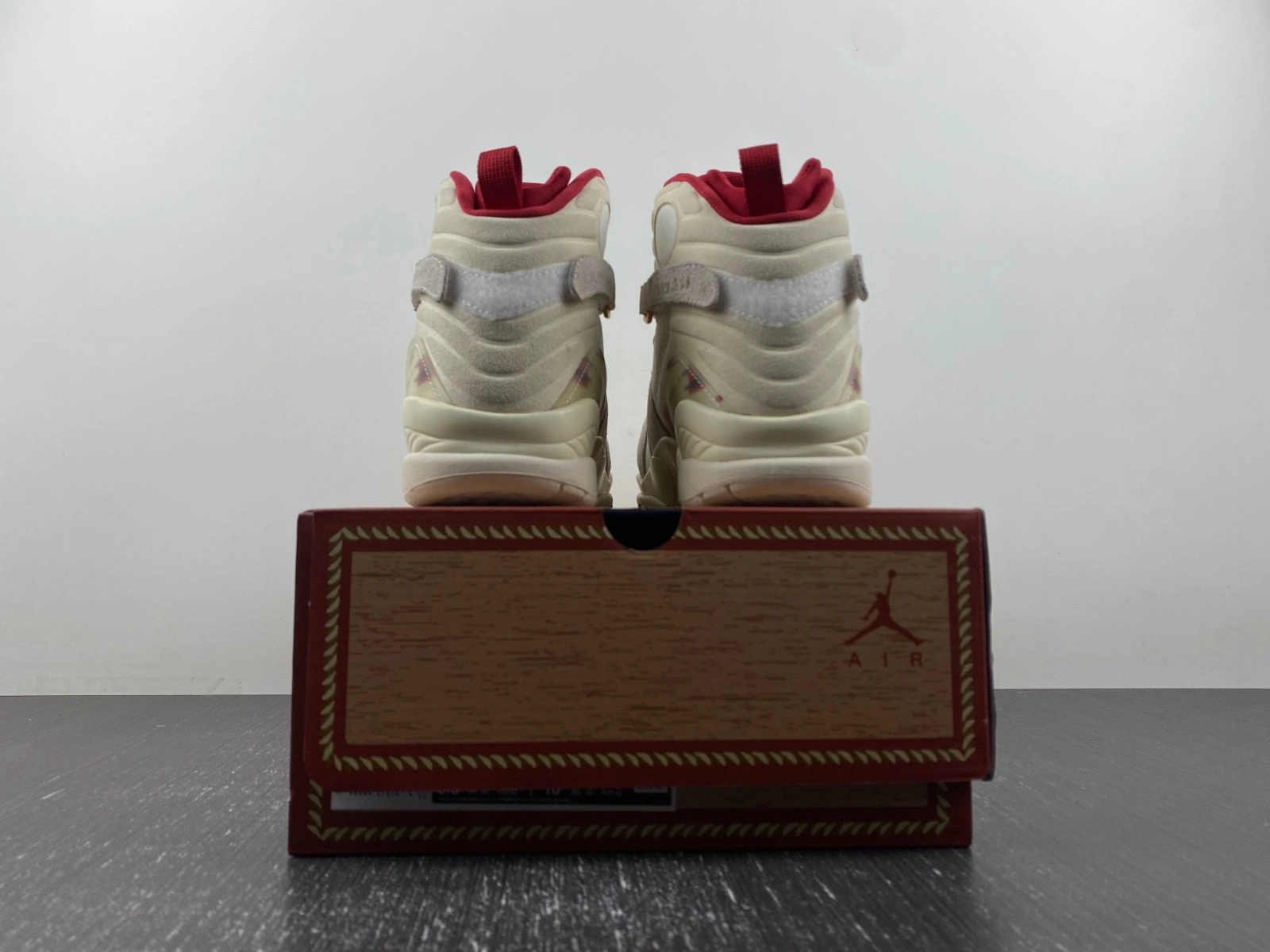 Air Jordan 8 Retro x SoleFly 'Diamond Turf' FJ2850-107
