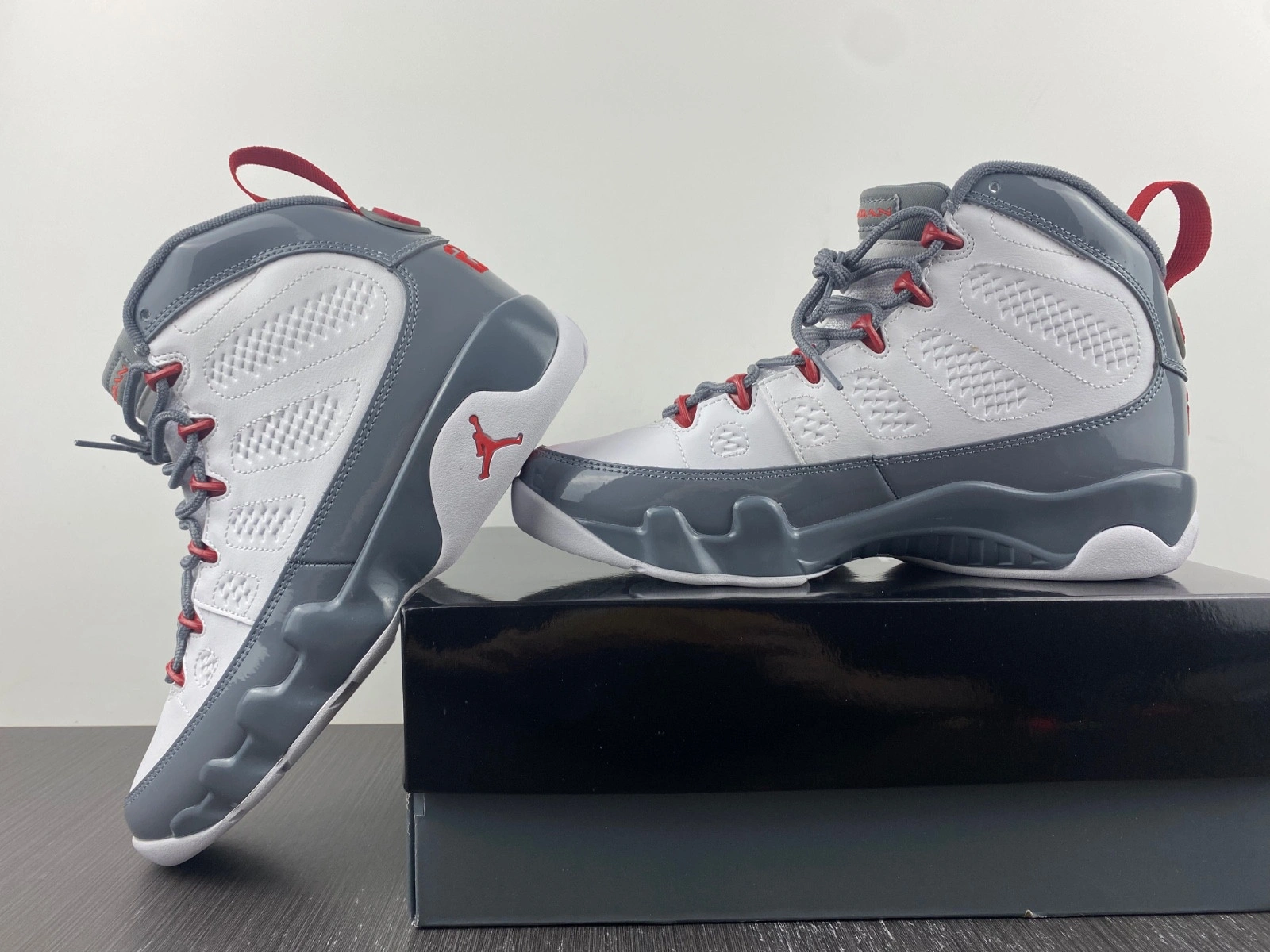 Air Jordan 9 Fire Red CT8019-162