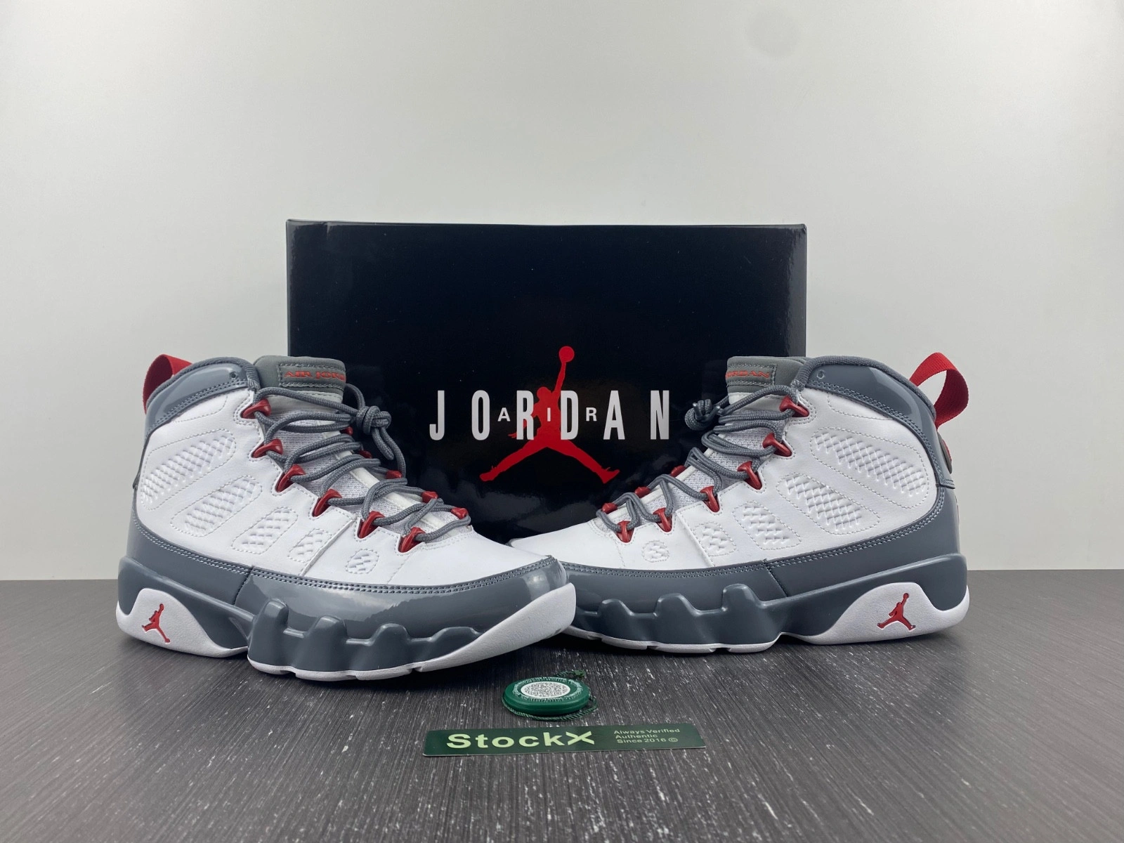 Air Jordan 9 Fire Red CT8019-162