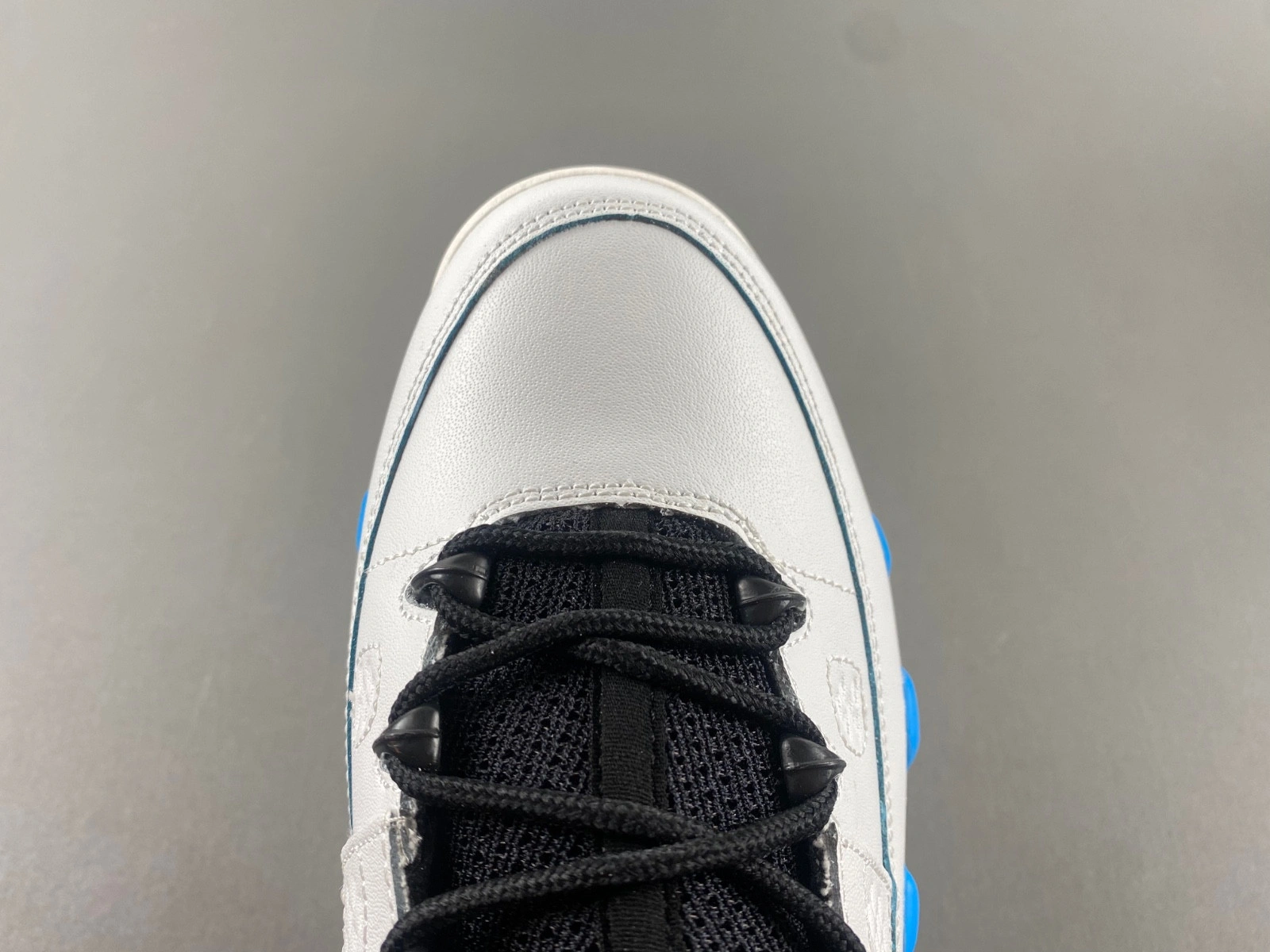 Air Jordan 9 OG 