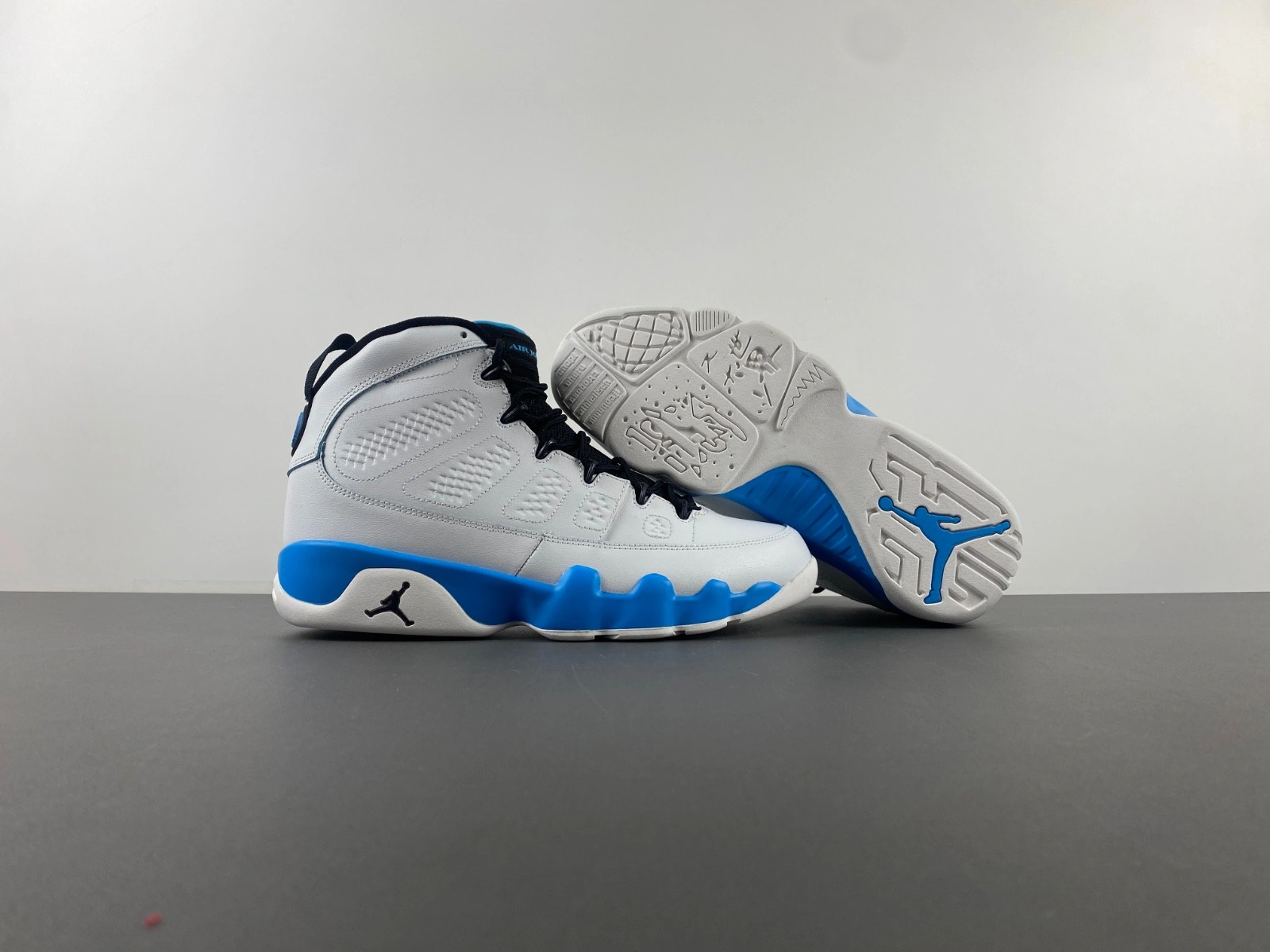 Air Jordan 9 OG 