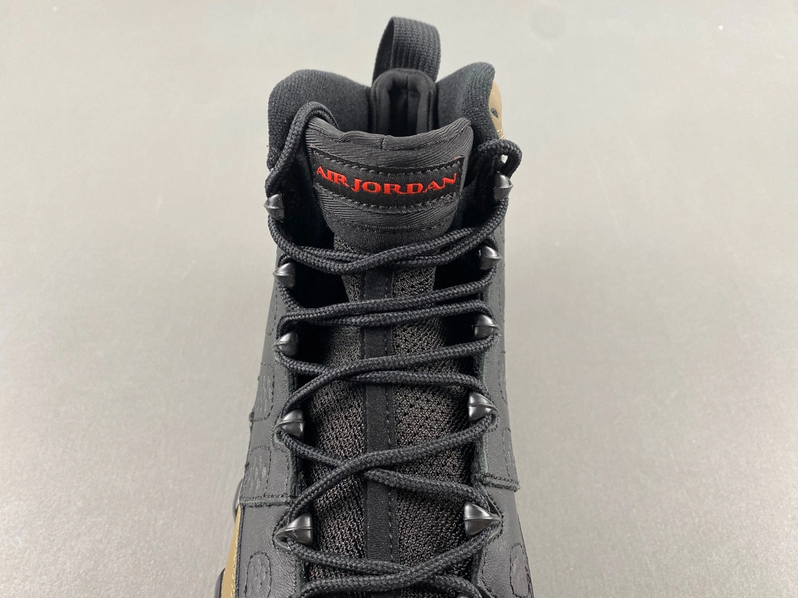 Air Jordan 9 
