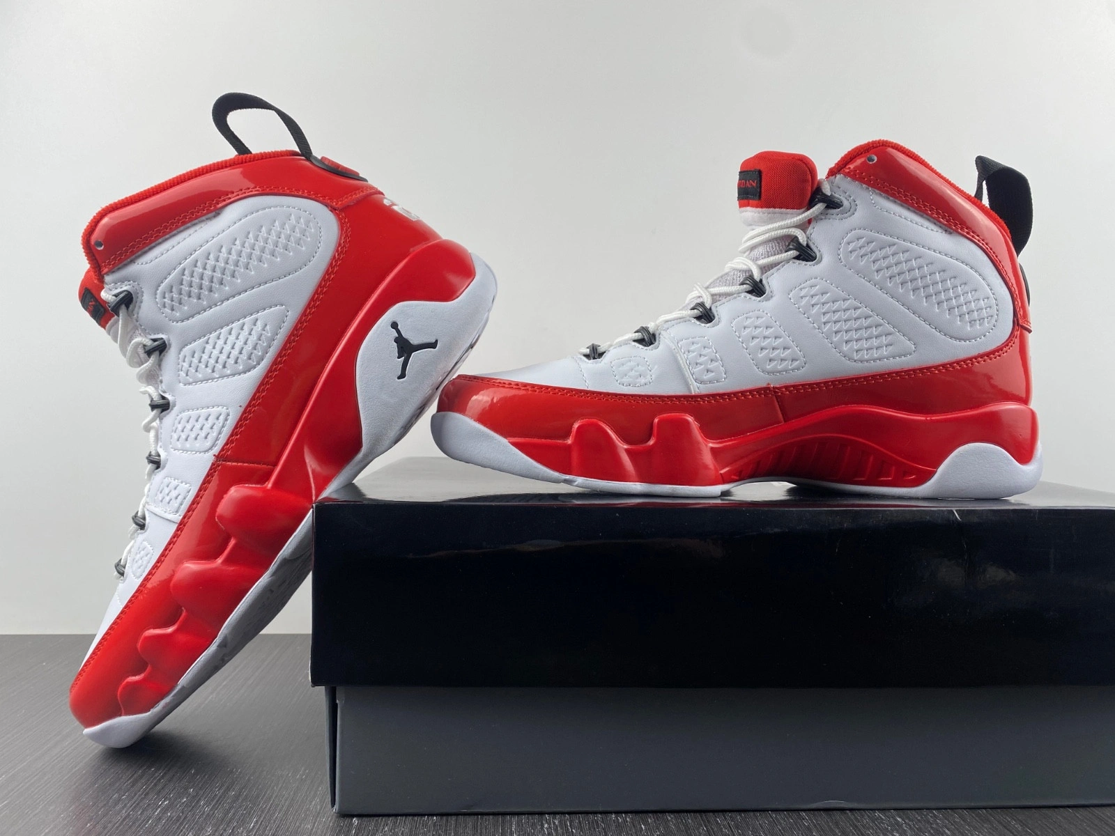 Air Jordan 9 White Gym Red Red Black  302370-160L