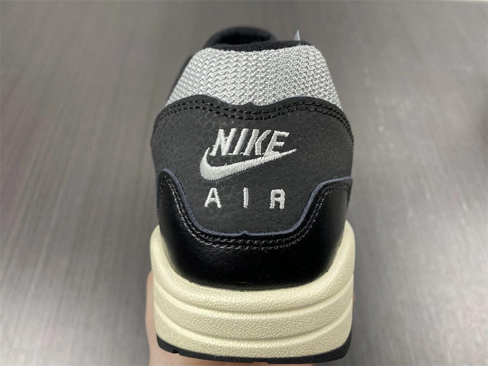 Air Max 1 Patta Waves Black   DQ0299-001
