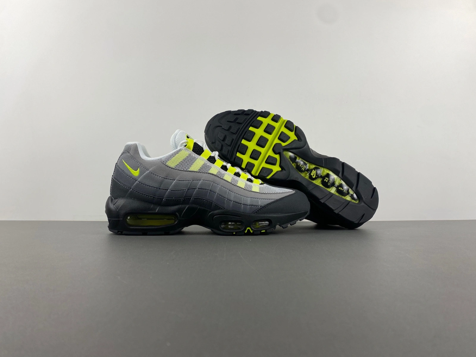 Air Max 95 OG 'Neon' 2020 - CT1689 001
