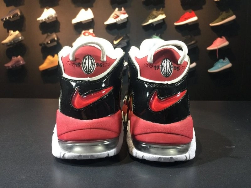 Air More Uptempo Bulls Hoops Pack (2017)   921948-600